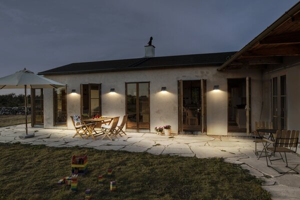 Solární nástěnné svítidlo ENDURA Style Solar Fin, IP54, Tmavě šedé