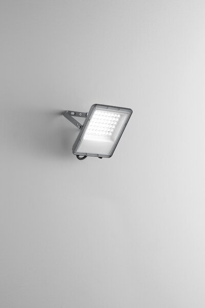 FAN LED-ESUS-50 LED reflektor ESUS 50 W, CCT, stříbrný, IP65 - FANEUROPE