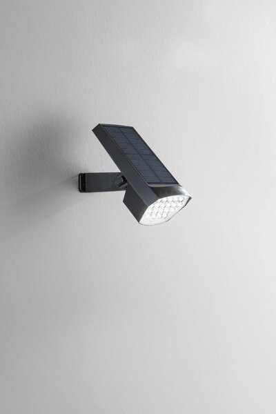 FAN LED-IRIS-SOLAR Solární LED reflektor Iris (černý) 1,8 W, 200 lm, CCT 2700-6500 K, 17,9 x 10 x 15 cm - FANEUROPE
