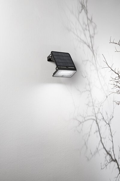 FAN LED-NASA-SOLAR Solární LED reflektor Nasa 1600 lm, 4000 K, se solárním panelem a senzorem, IP54 - FANEUROPE