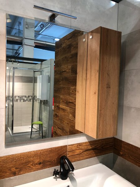 Lavedo Bronx Wotan Oak 80 – závěsná koupelnová galerka se zrcadlem a LED osvětlením | Lavedo by Aplomo