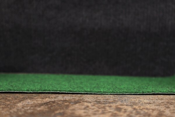 Betap koberce AKCE: 101x300 cm Umělá tráva Sporting metrážní - Spodní část s nopy (na pevné podklady) cm