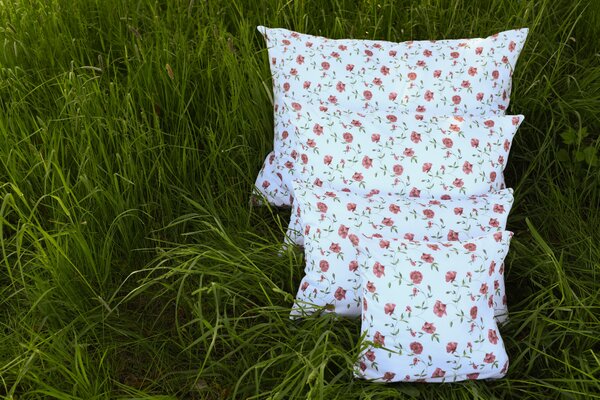 Nelly TENCLEN - povlečení na polštář vlčí máky Rozměr: 40/40 CM ZIP