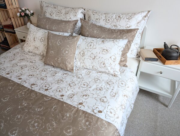 Nelly Bavlněný povlak na přikrývku - PRÉMIUM cappuccino květ / knoflík Rozměr: 140/200 CM KNOFLÍK