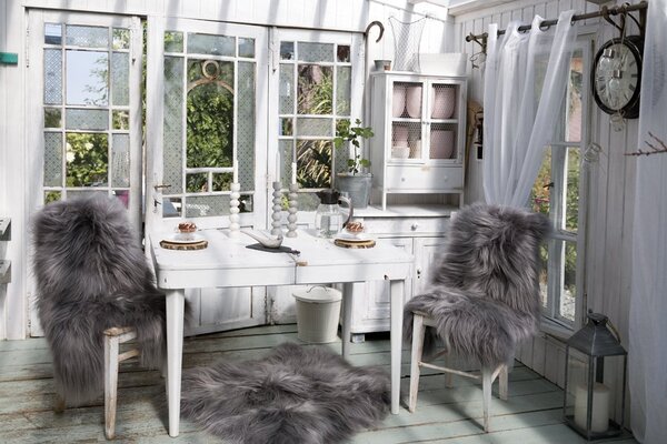 ARCTIC FUR Sedák z islandské ovčí kůže 100% příroda
