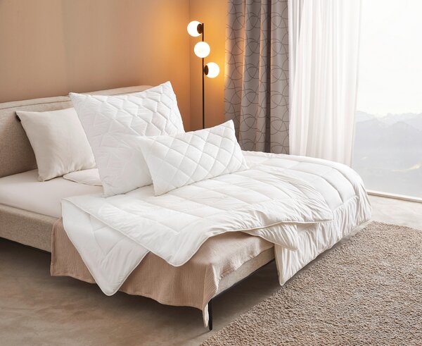 LETNÍ PŘIKRÝVKA, 155/220 cm, polyester Billerbeck - Přikrývky, Online Only