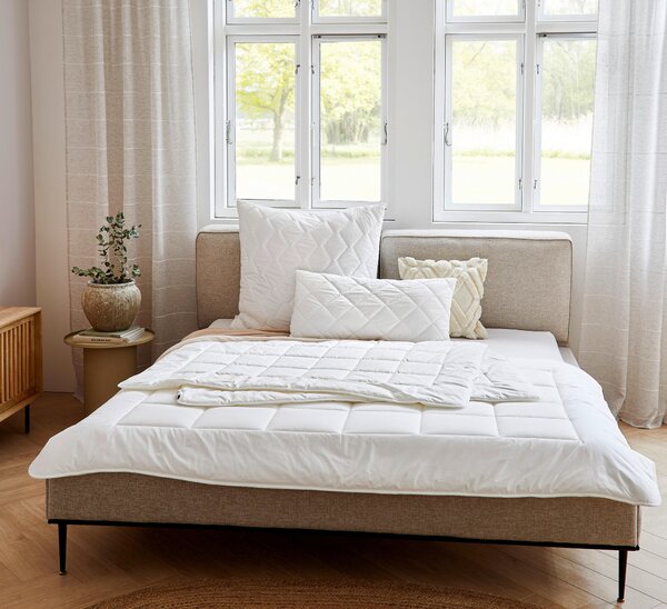 LETNÍ PŘIKRÝVKA, 155/220 cm, polyester Billerbeck - Přikrývky, Online Only