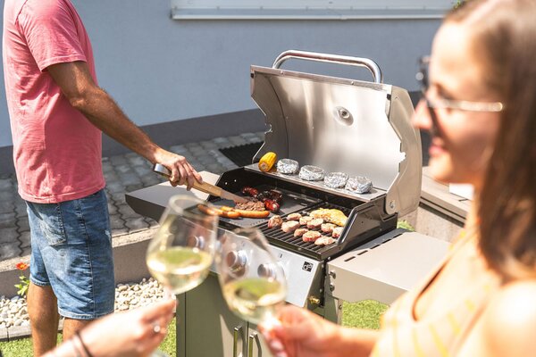 Plynový gril OKLAHOMA BBQ, 3 hořáky, s redukčním ventilem, stříbrná Penta CZ