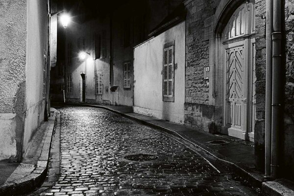 DIMEX | Vliesová fototapeta Beaune Francie MS-5-0750 | 375 x 250 cm| bílá, černá