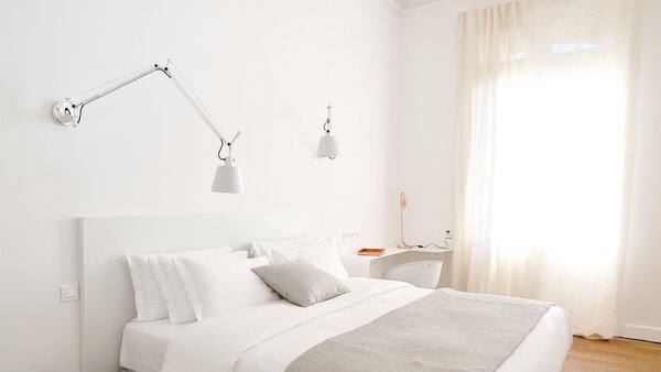 Artemide Designová nástěnná lampa Tolomeo Basculante, 1xE27 Materiál stínidla: Pergamenový papír