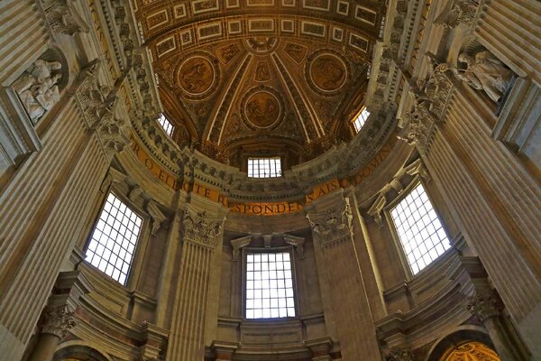 DIMEX | Vliesová fototapeta Bazilika svatého Petra II. MS-5-0924 | 375 x 250 cm| béžová, hnědá