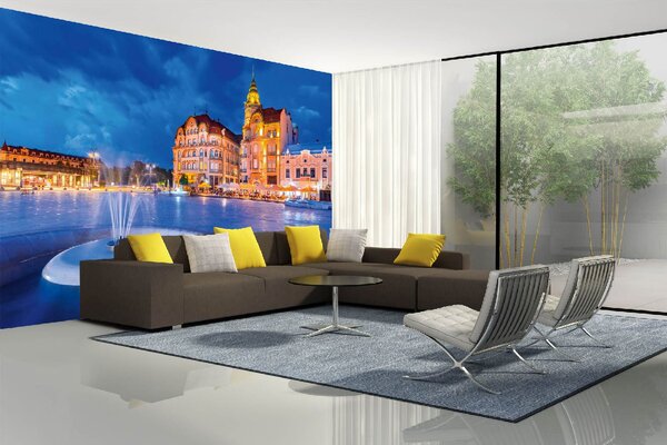 DIMEX | Vliesová fototapeta Oradea, Rumunsko MS-5-1076 | 375 x 250 cm| modrá, žlutá, oranžová