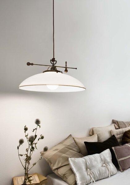 Il Fanale 080.10.OV Country, rustikální závěsné svítidlo z mosazi a benátského skla, 1x15W LED E27, prům. 49cm