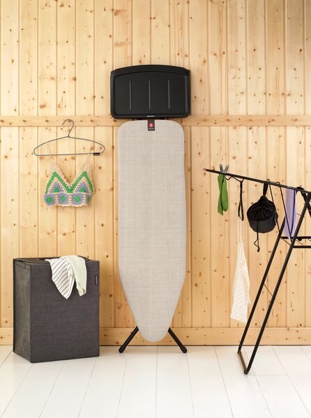Brabantia žehlicí prkno B, 124x38cm, Pevný držák pro parní jednotku, černý rám 25mm, Denim Grey