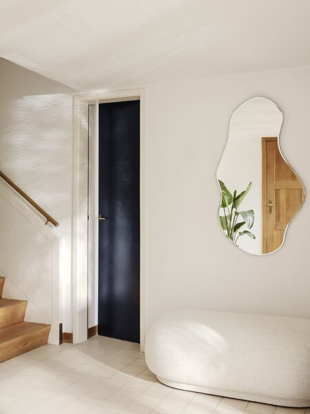Designové nástěnné zrcadlo Pond Brass – large