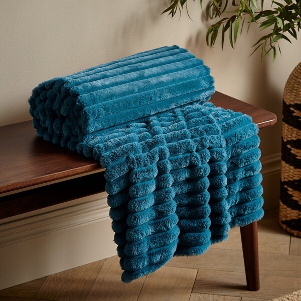 Deka z mikroplyše 130x170 cm Cosy Ribbed – Catherine Lansfield