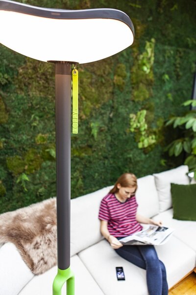 Lutec 6910802335 LED venkovní přenosná solární lampa Poppy 1x8W | 500lm | 3000K | IP54 - nevšední design, bluetooth reproduktor
