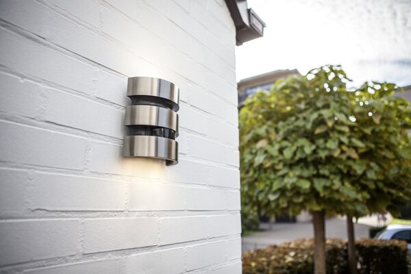Lutec 5198401001 LED venkovní nástěnná lampa se senzorem pohybu Maya 1x15W | 1000lm | 3000K | IP44 - nerezové provedení