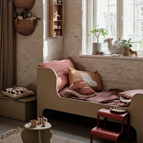 FERM LIVING Dětská postel Sill Junior, Cashmere