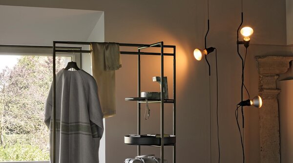 Flos F5400009 Parentesi, bílé svítidlo mezi podlahu a strop s vypínačem, 1x150W E27, max. 400cm