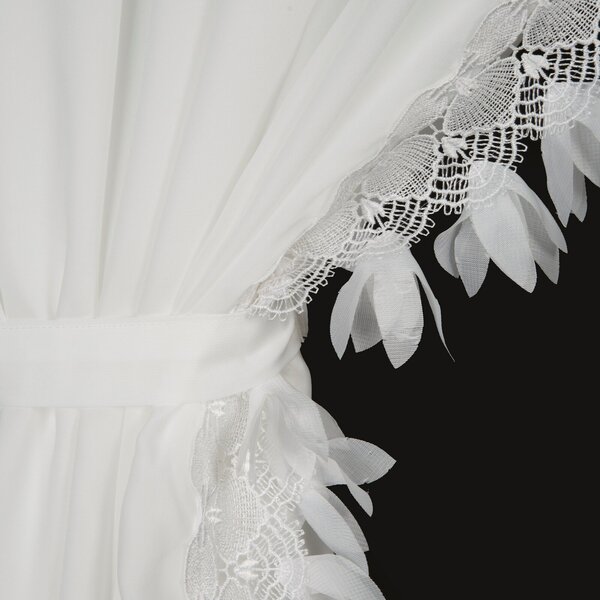 ZÁCLONA NA PÁSCE LORETA 400X250 CM BÍLÁ