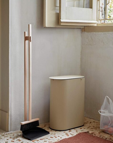 Ferm Living Odpadkový koš Enkel, cashmere