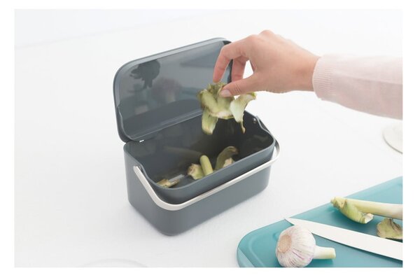 Tmavě šedá nádoba na kompostovatelný odpad 1,8 l SinkSide – Brabantia