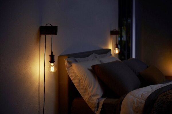 LED Stmívatelná žárovka Philips Hue WHITE FILAMENT G93 E27/7W/230V 2100K