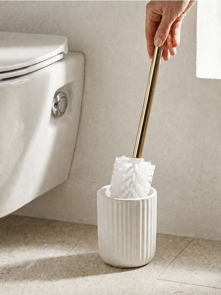 Sinsay - Rýhovaný keramický WC kartáč se zlatou rukojetí - krémová