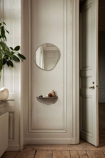 Designové nástěnné zrcadlo Pond Brass – small