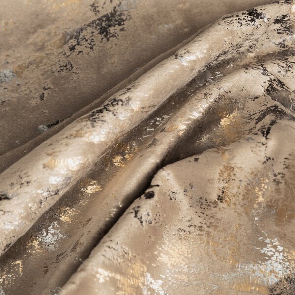 ZATEMŇOVACÍ ZÁVĚS NA KROUŽCÍCH TAMI 140X250 CM HNĚDÁ