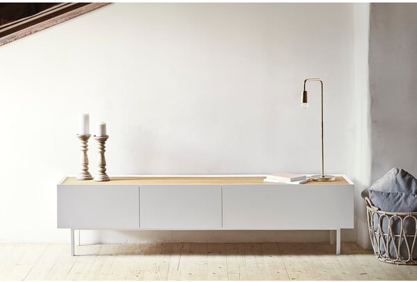 TV stolek v dekoru dubu v bílo-přírodní barvě 180x45 cm Arista – Teulat