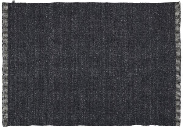 Linie Design Skandinávský koberec Versanti Charcoal, uhlově šedý Rozměr: 140x200 cm