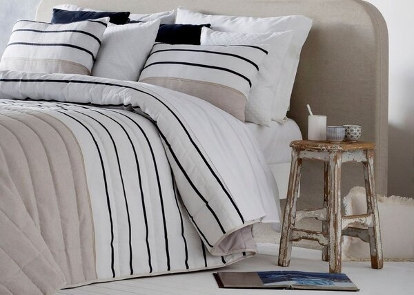 Textil Antilo Elegantní přehoz Valerian Marino, se 2 povlaky na polštář 70x50 cm Rozměr: 270x270 cm