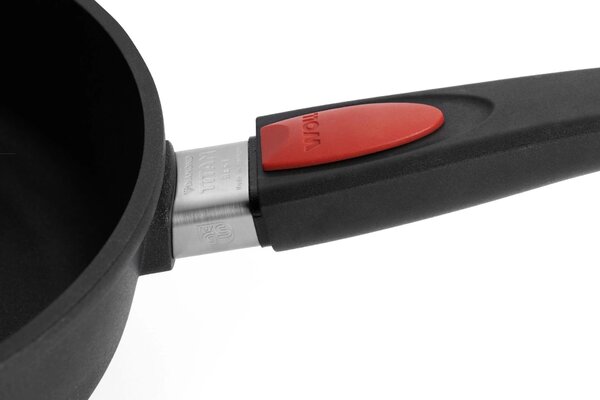 Hluboká titanová pánev 28 cm WOLL Titan Best indukční s odnímatelnou rukojetí 1728TBI