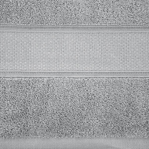 BAVLNĚNÝ RUČNÍK LIANA 50X90 CM STŘÍBRNÁ