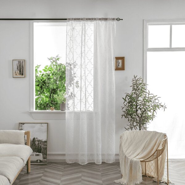 Bílý závěs VINTORA se vzorem lístků 140x250 cm Zavěšení: Kovové kroužky