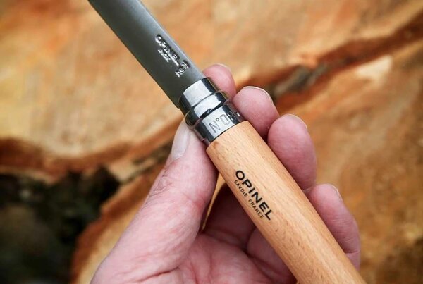 Outdoorový nůž Opinel N°10 Slim Line Buk