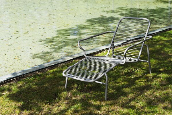 Normann Copenhagen designová zahradní lehátka Vig Chaise Longue