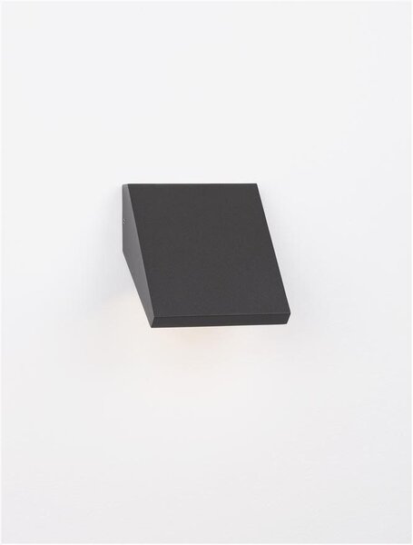 Nova Luce Venkovní nástěnné svítidlo PARRIS, LED 8.6W 3000K 101st. IP65