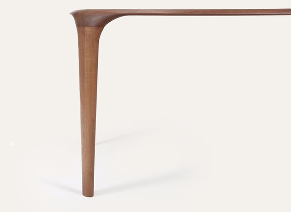 Jídelní stůl Vicens designový jídelní stůl z masivu