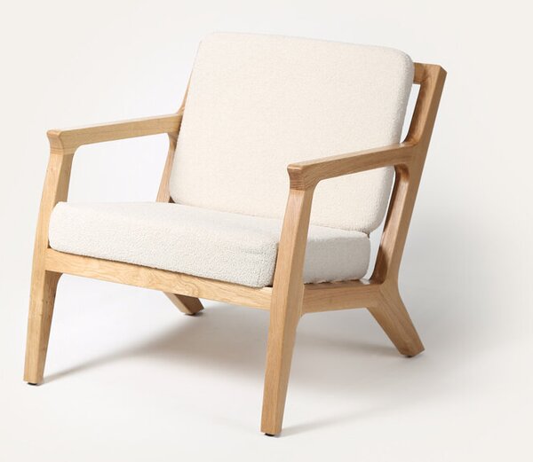 Křeslo Mila designové čalouněné křeslo z masivu