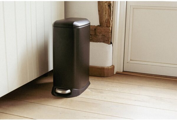 Matně černý nášlapný ocelový odpadkový koš 12 l Design – Wenko