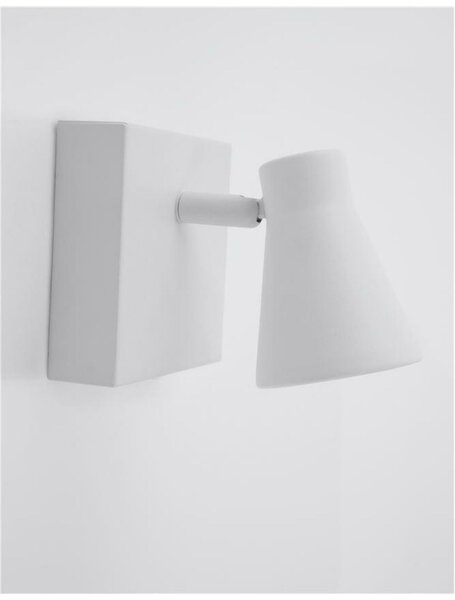 NOVA LUCE bodové svítidlo DUBLIN bílý kov vypínač na těle GU10 1x10W 230V IP20 bez žárovky 9155711