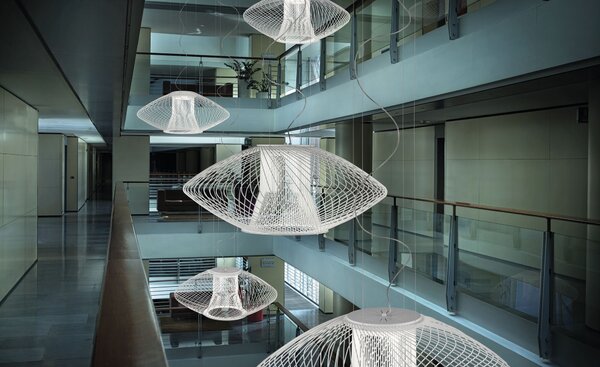 Metal lux 240.105.02 Impossible A, bílé drátěné svítidlo, 3x15W LED 2700K, prům.105cm