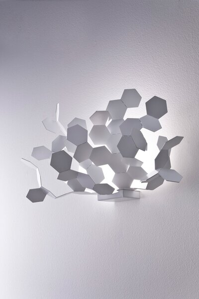 Zava Andromeda, bílé nástěnné designové svítidlo, 1x8W LED 3000K, šířka 50cm
