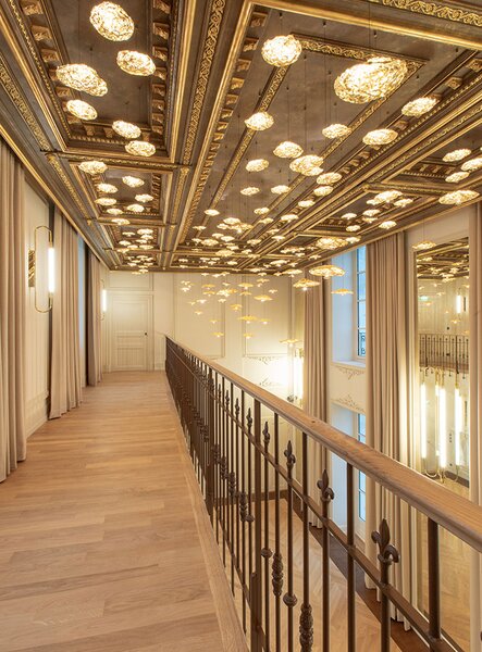 Catellani & Smith Luxusní závěsné LED svítidlo Gold Moon, 2700K, 1x1,1W