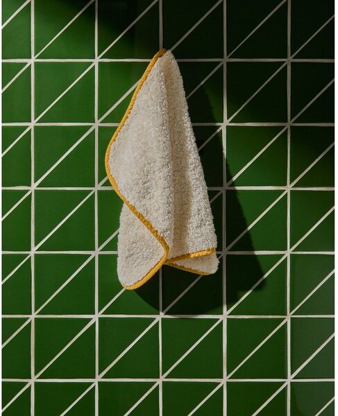Žlutý/bílý froté bavlněný ručník 30x50 cm Sedora – Kave Home