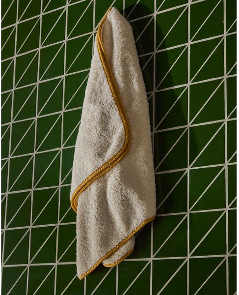 Žlutý/bílý froté bavlněný ručník 50x90 cm Sedora – Kave Home
