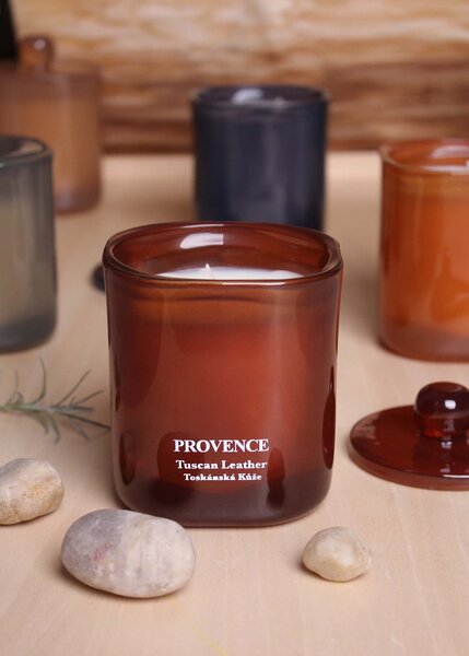 Vonná svíčka ve skle PROVENCE 25 hodin tuscan kůže